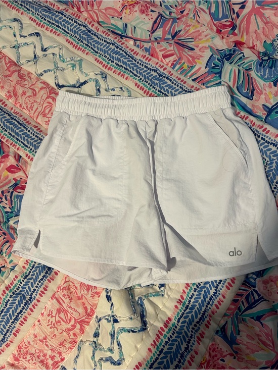 ALO Yoga Pants - ALO Yoga White Athletic Shorts